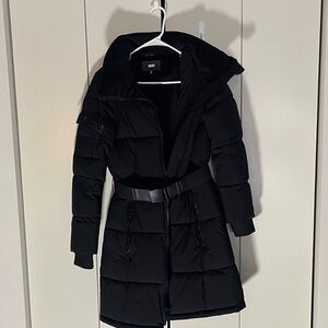 DKNY Women's Belted Black Puffer Jacket